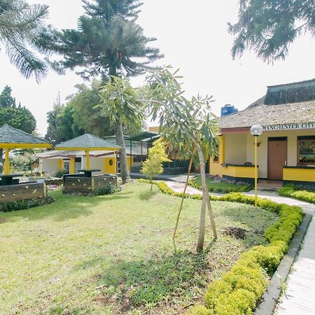 Oyo 1996 Koneng Hotel Cibodas Экстерьер фото