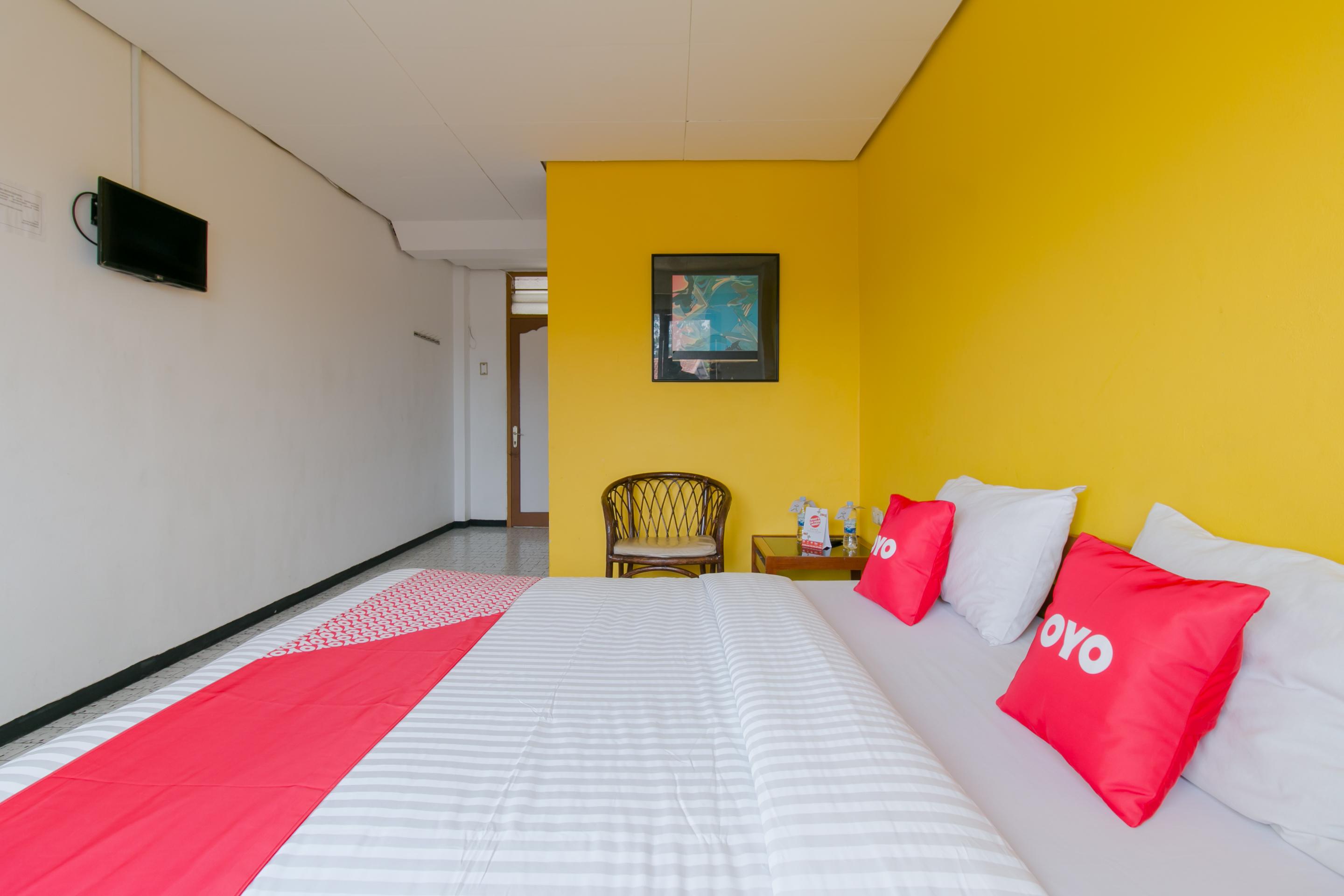Oyo 1996 Koneng Hotel Cibodas Экстерьер фото